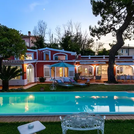 Villa Fiola 8, Emma *